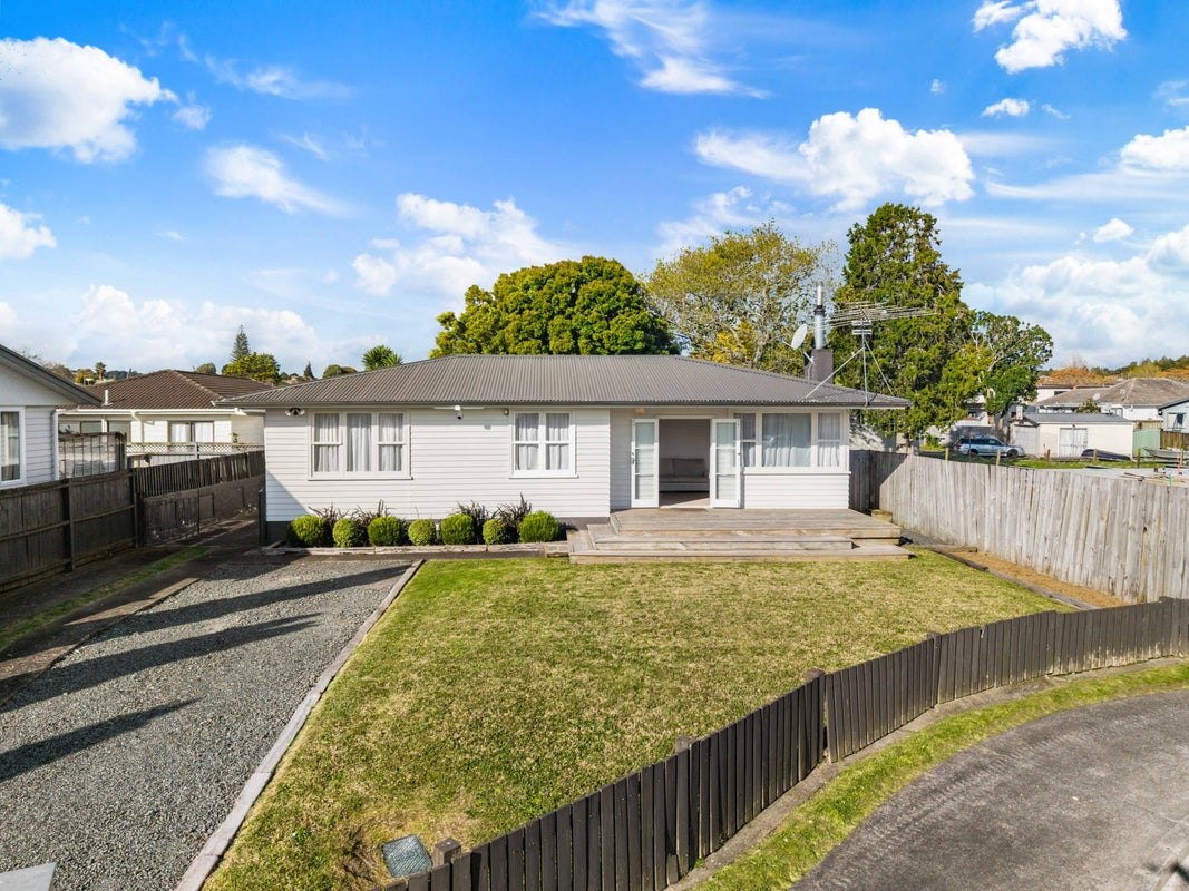 4 Lyndon Place, Manurewa, Auckland - Carousel 1