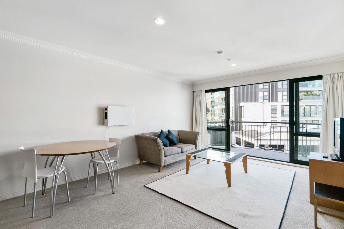 2M/118 Gladstone Road, Parnell, Auckland - Carousel 1
