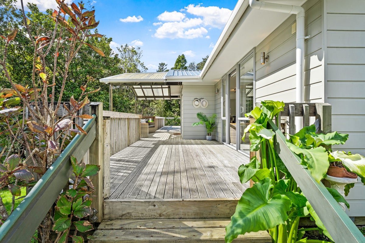 65 Mahurangi East Road, Snells Beach - Carousel 1
