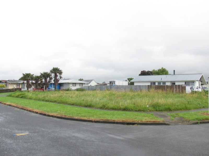 19 KARAKA STREET, WAIROA, WAIROA - Carousel 1