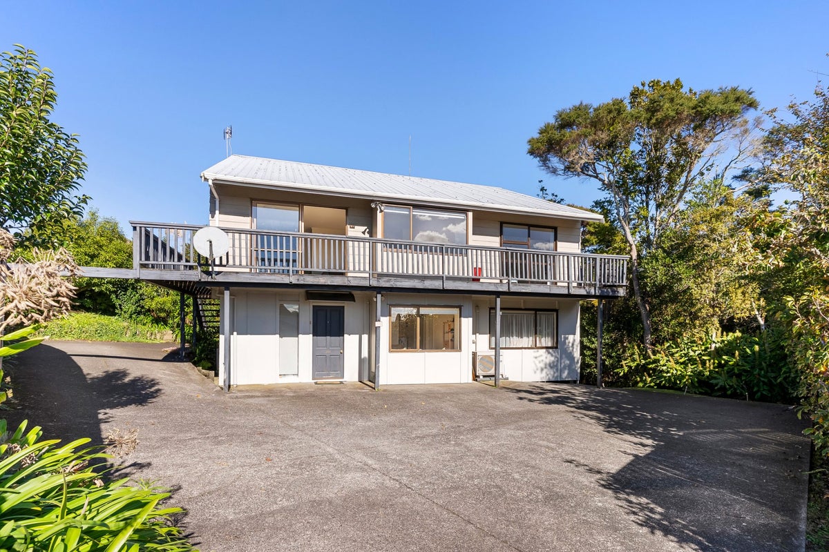 111 Stott Avenue, Birkdale, Auckland - Carousel 1