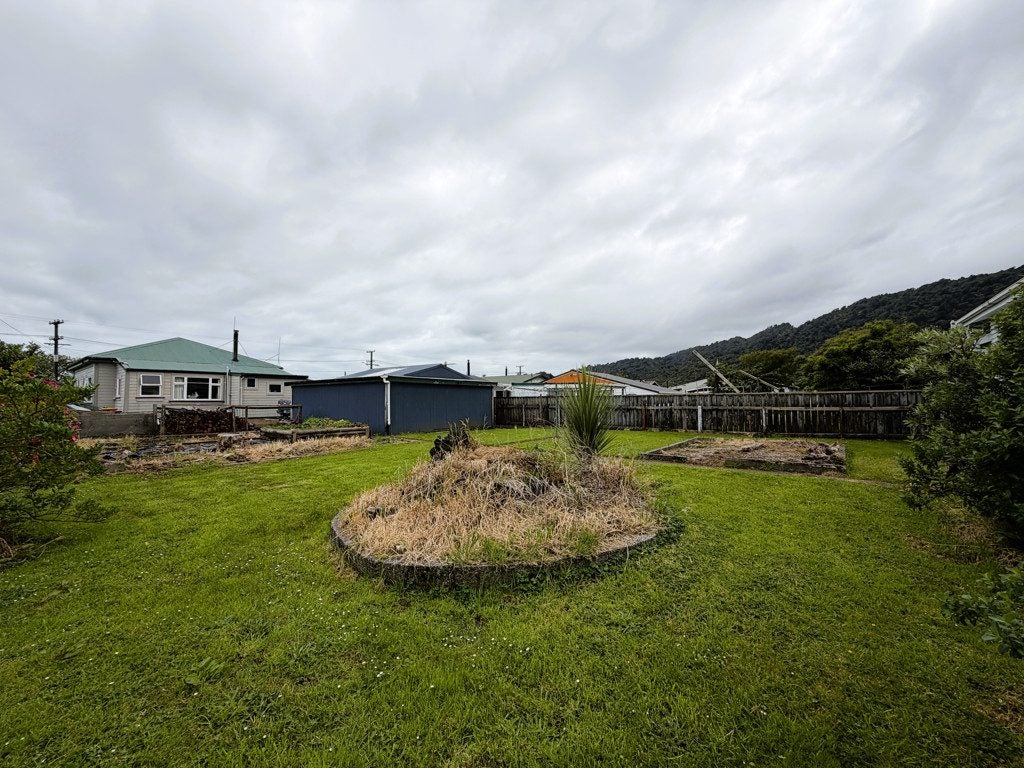 95 Ward Street, Cobden, Greymouth - Carousel 17