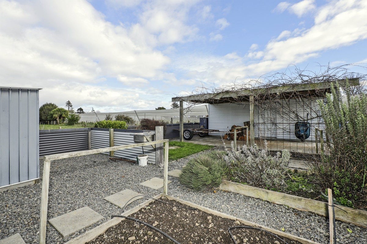 92 Tollemache Road East, Longlands, Hastings - Carousel 16