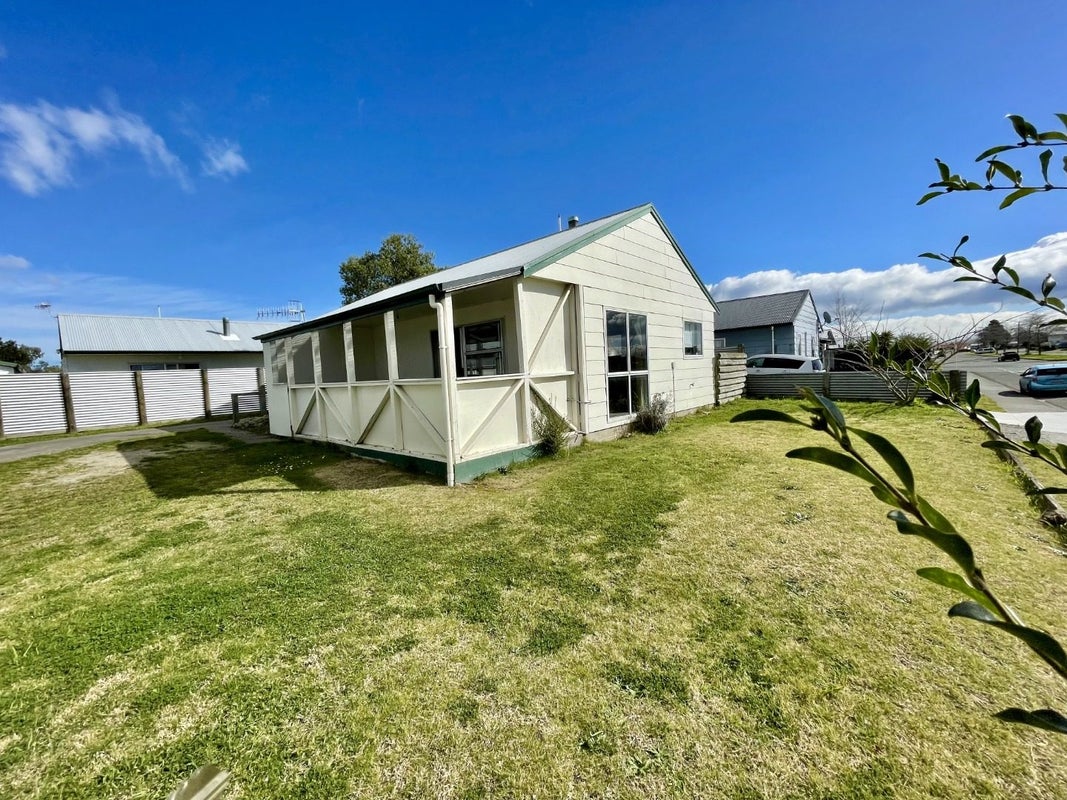 315B Flaxmere Avenue, Flaxmere, Hastings - Carousel 1