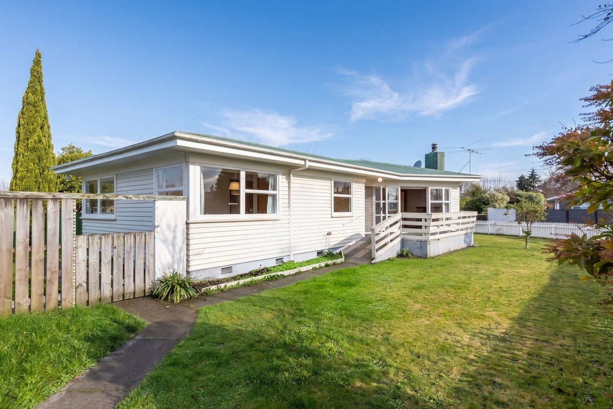 8 Daniell Street, Solway, Masterton - Carousel 1