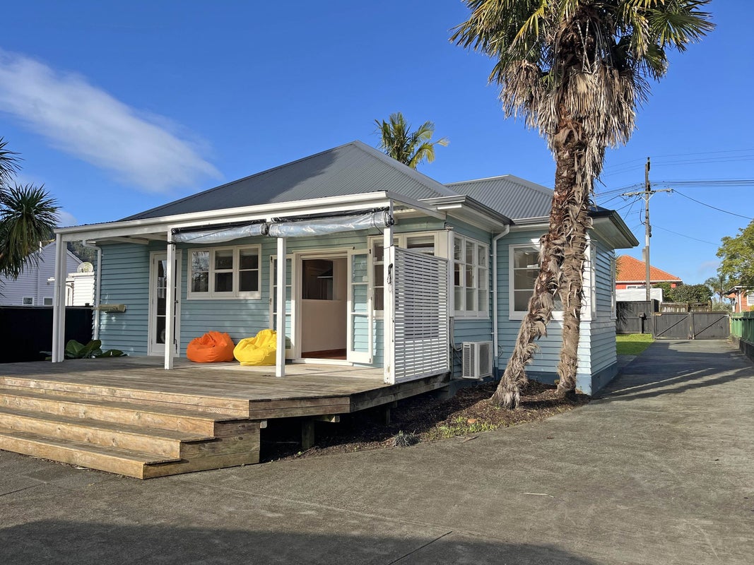 16 Churchill Street, Kensington, Whangarei - Carousel 1
