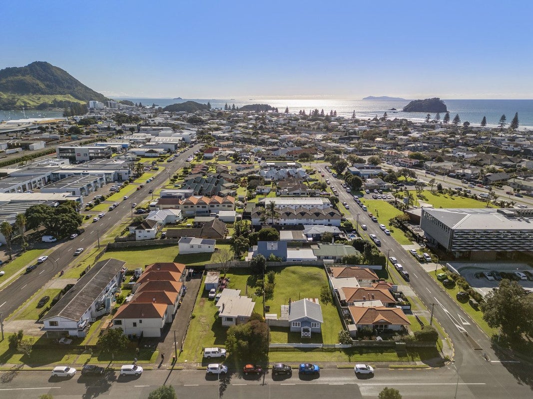 14 Matai Street, Mount Maunganui, Mount Maunganui - Carousel 1