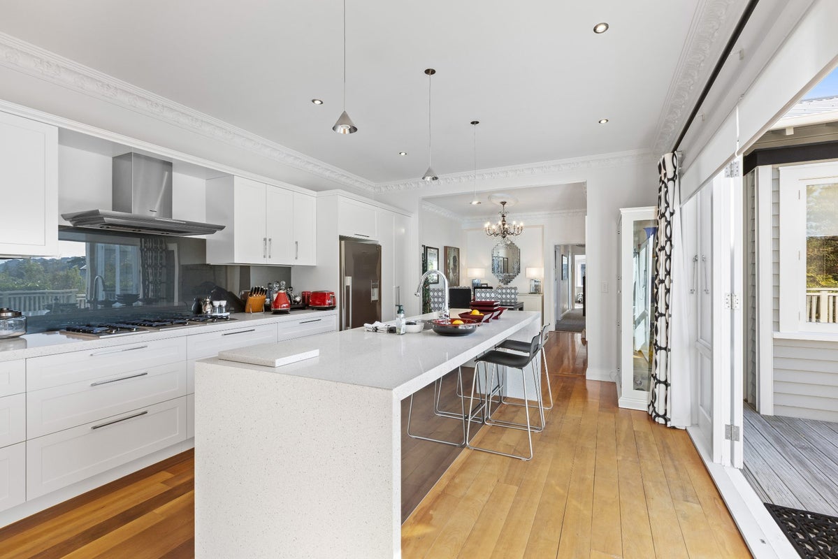 74 Inglis Street, Seatoun, Wellington - Carousel 2