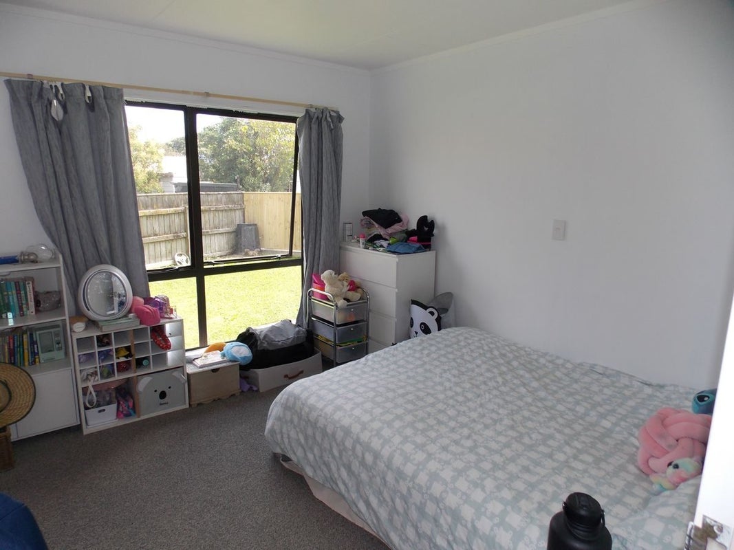 83 Geraldine Crescent, Cloverlea, Palmerston North - Carousel 28