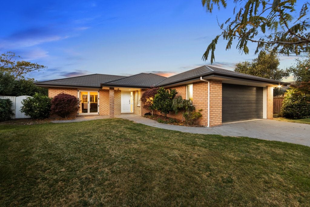 12 Sophia Gardens, Halswell, Christchurch - Carousel 1