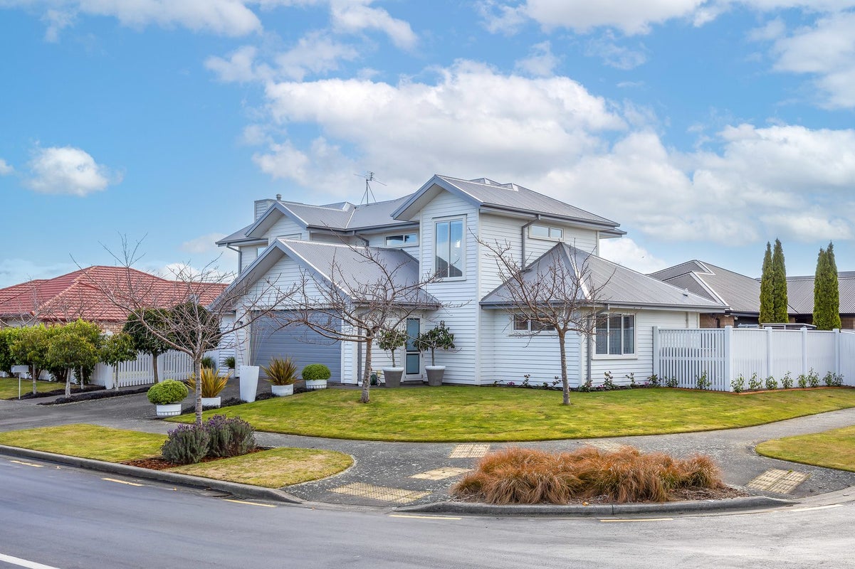 10 Napier Drive, Wigram, Christchurch - Carousel 1