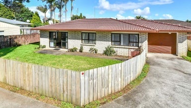 1/3A Youngs Road, Papakura, Auckland - Carousel 1