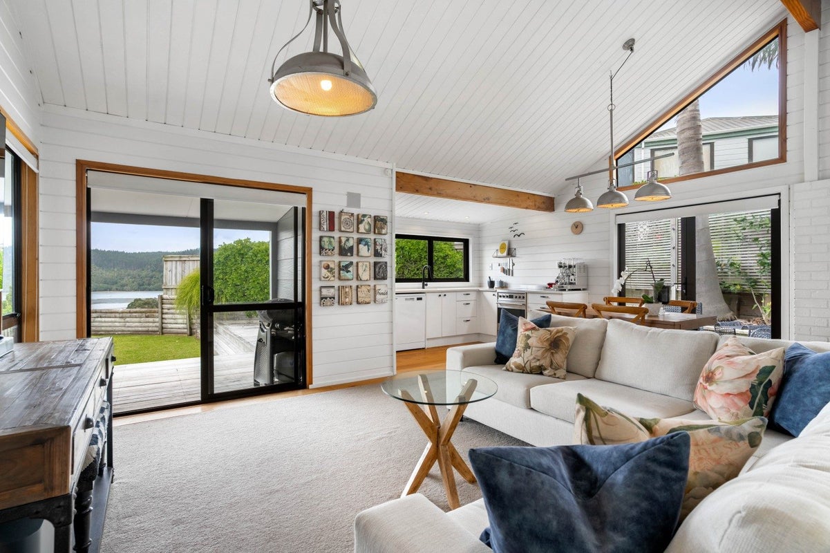 130 Tirohanga Drive, Whangamata - Carousel 2
