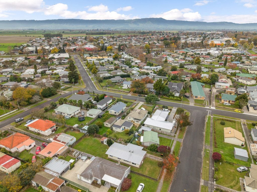 1 Vincent Street, Matamata, Matamata - Carousel 15