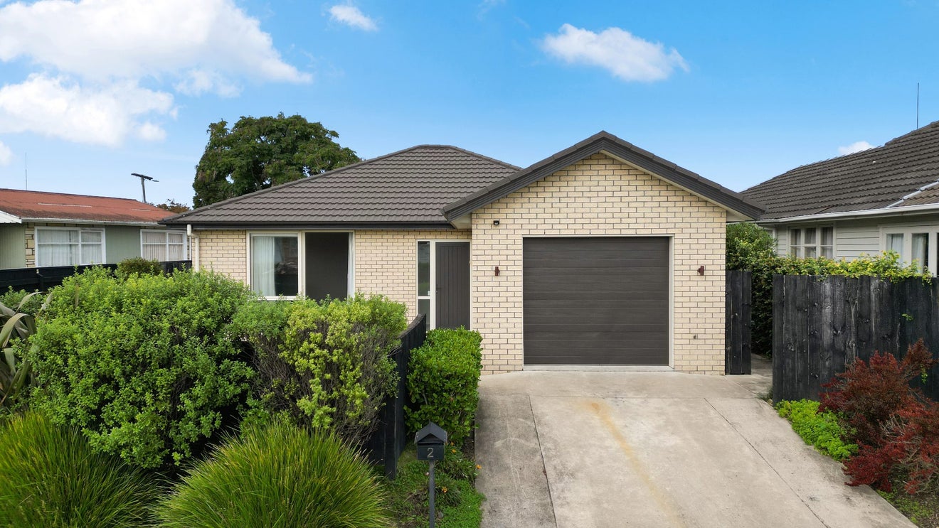 2 Pryce Place, Silverdale, Hamilton - Carousel 2