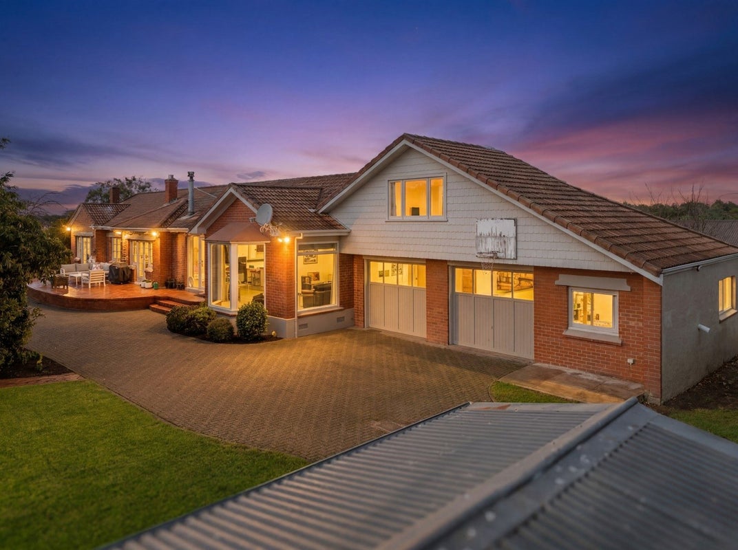 740 Queens Drive, Waikiwi, Invercargill - Carousel 2