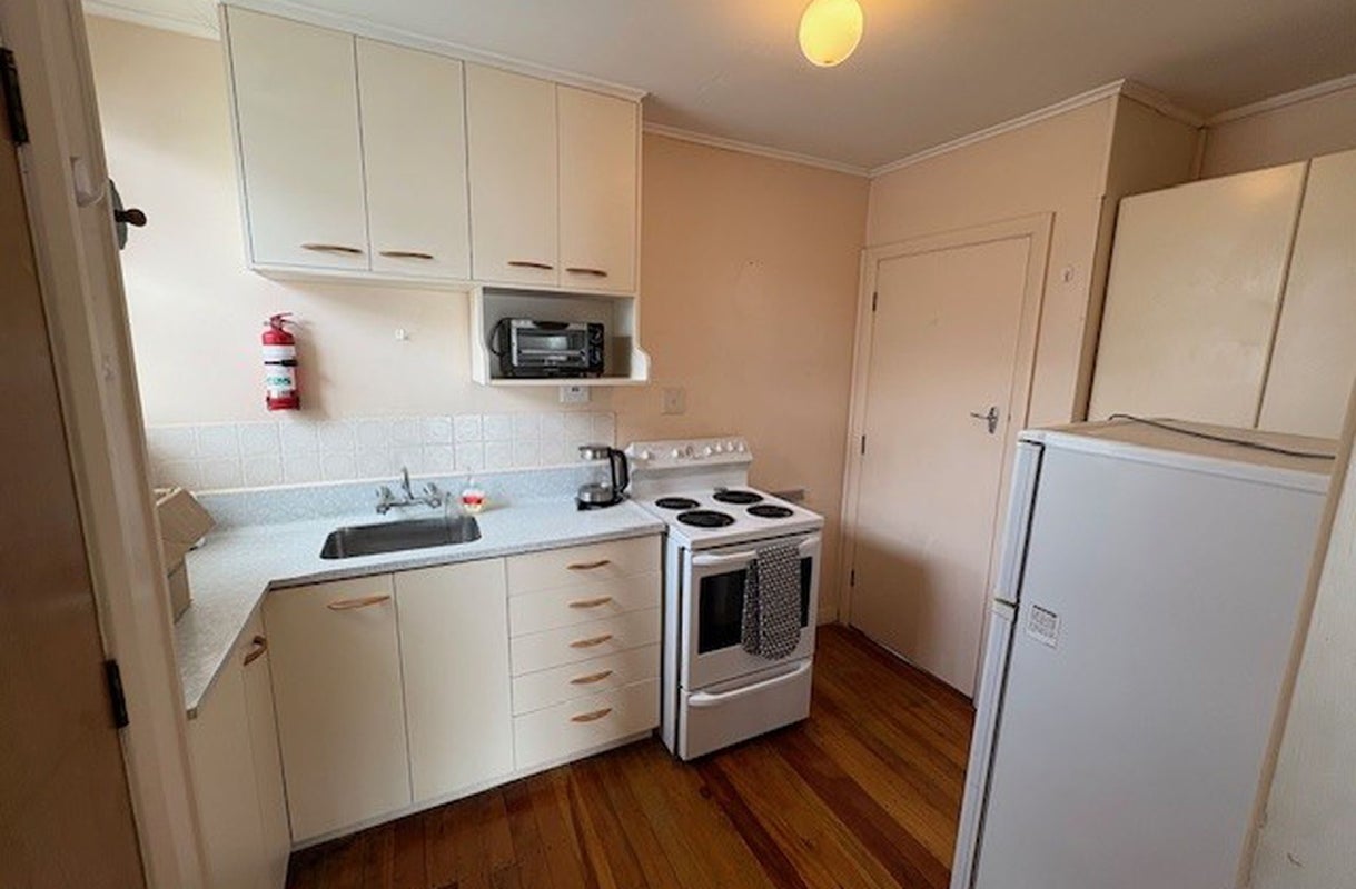 38B Maryhill Terrace, Maryhill, Dunedin - Carousel 2