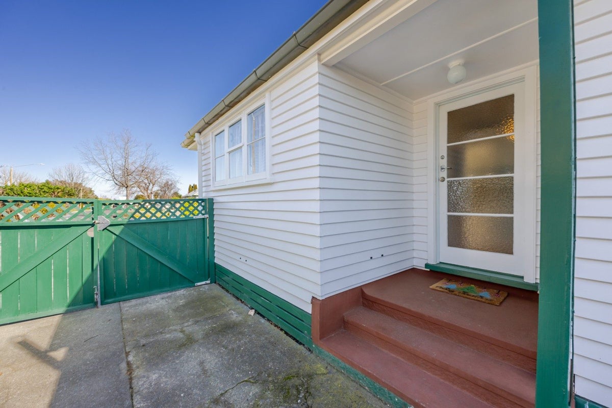 1011 St Aubyn Street West, Saint Leonards, Hastings - Carousel 18