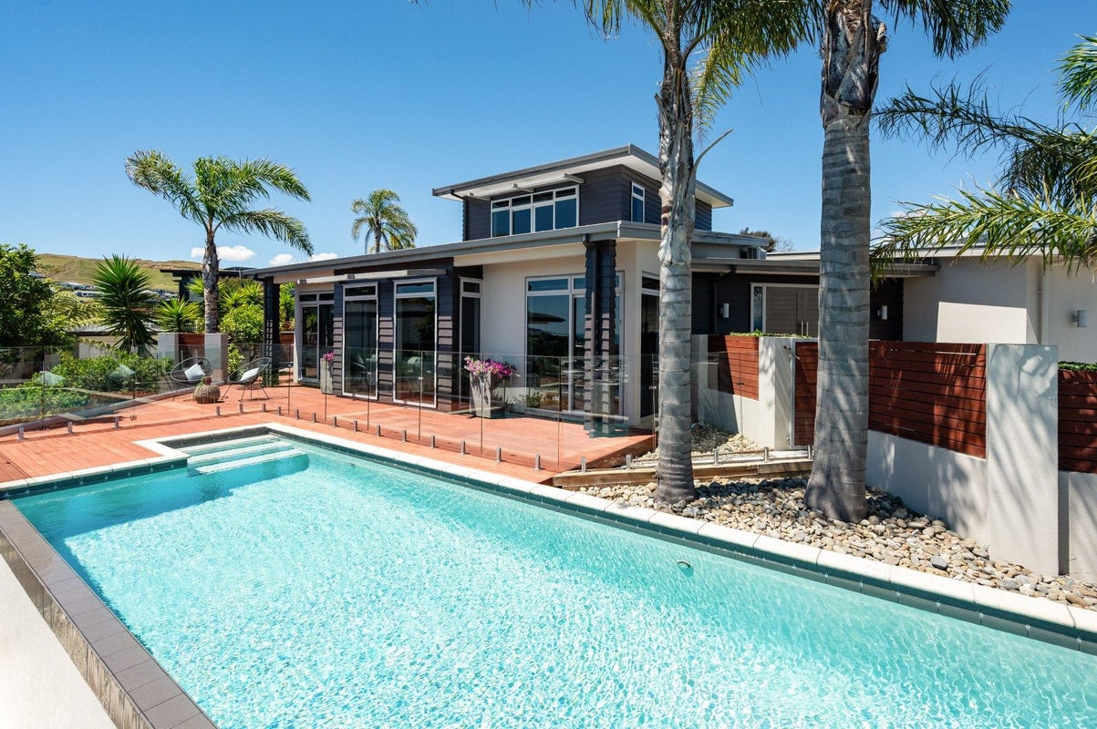 8 Pinnacle Place, Wakatu, Nelson - Carousel 2