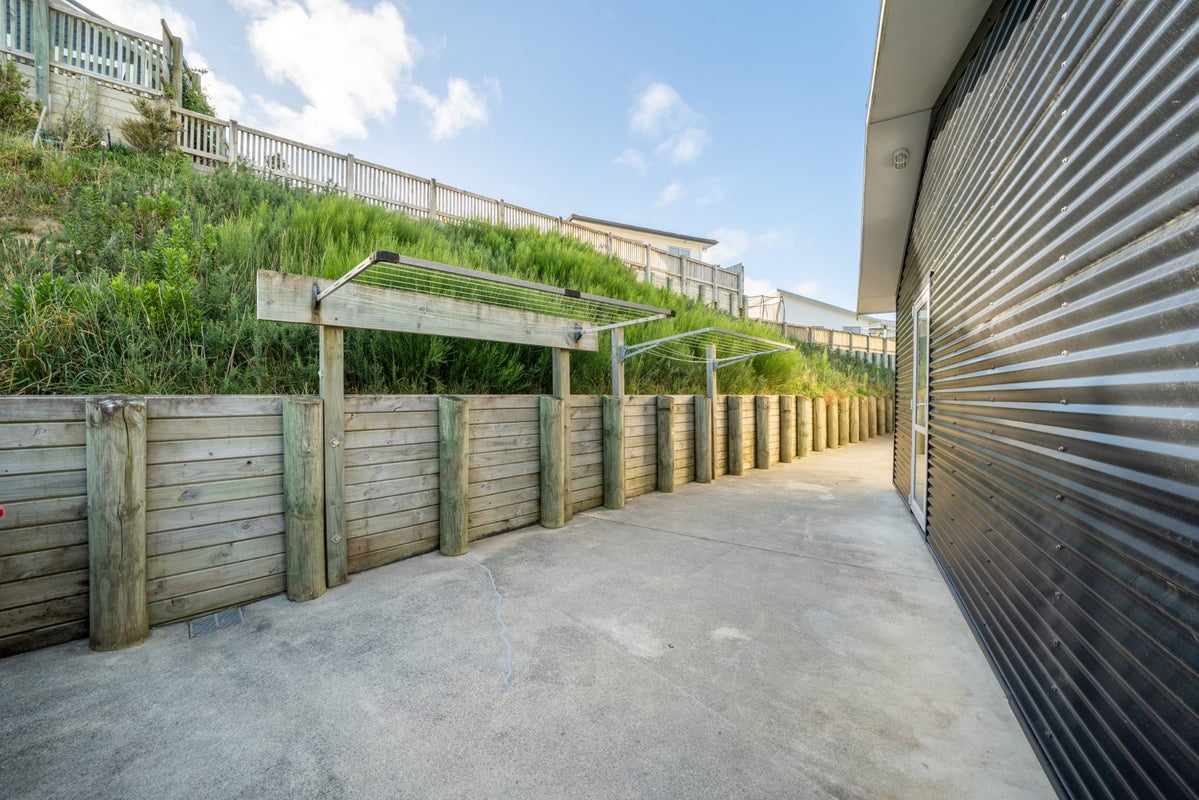 71 Grenada Drive, Grenada Village, Wellington - Carousel 27
