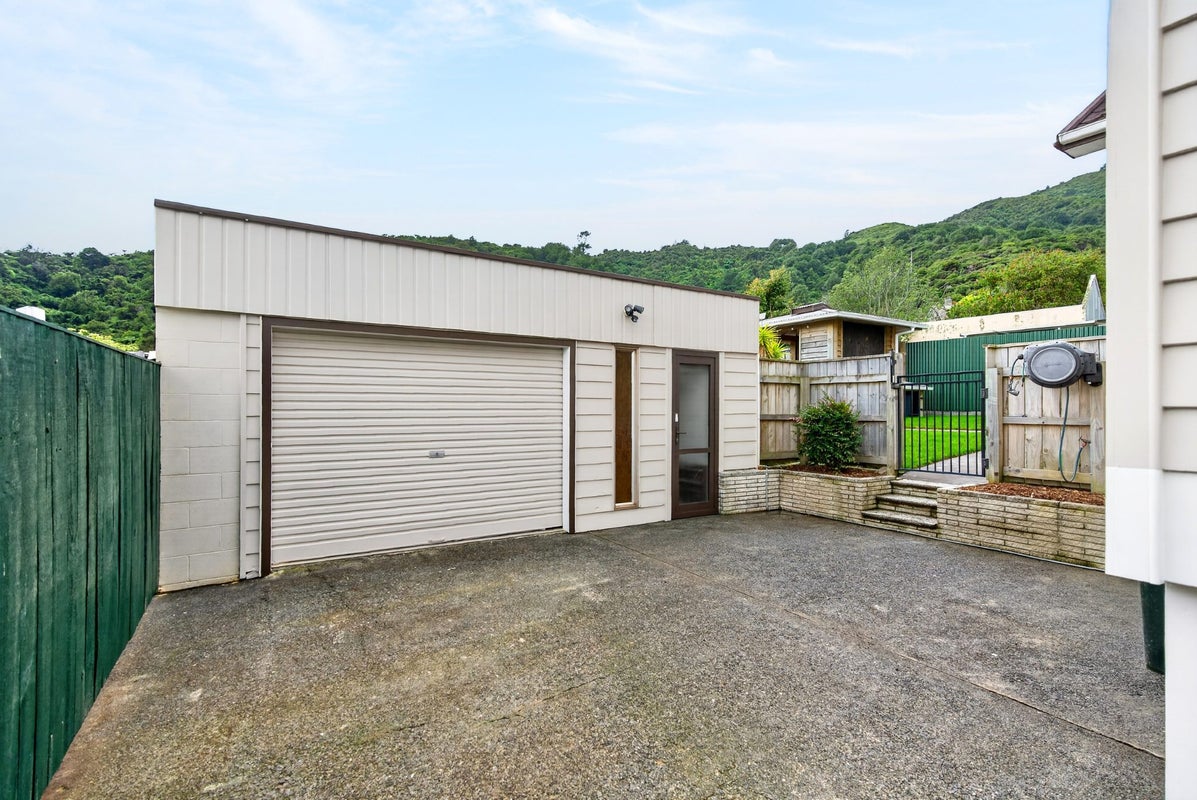 54 Wilkie Crescent, Naenae, Lower Hutt - Carousel 31