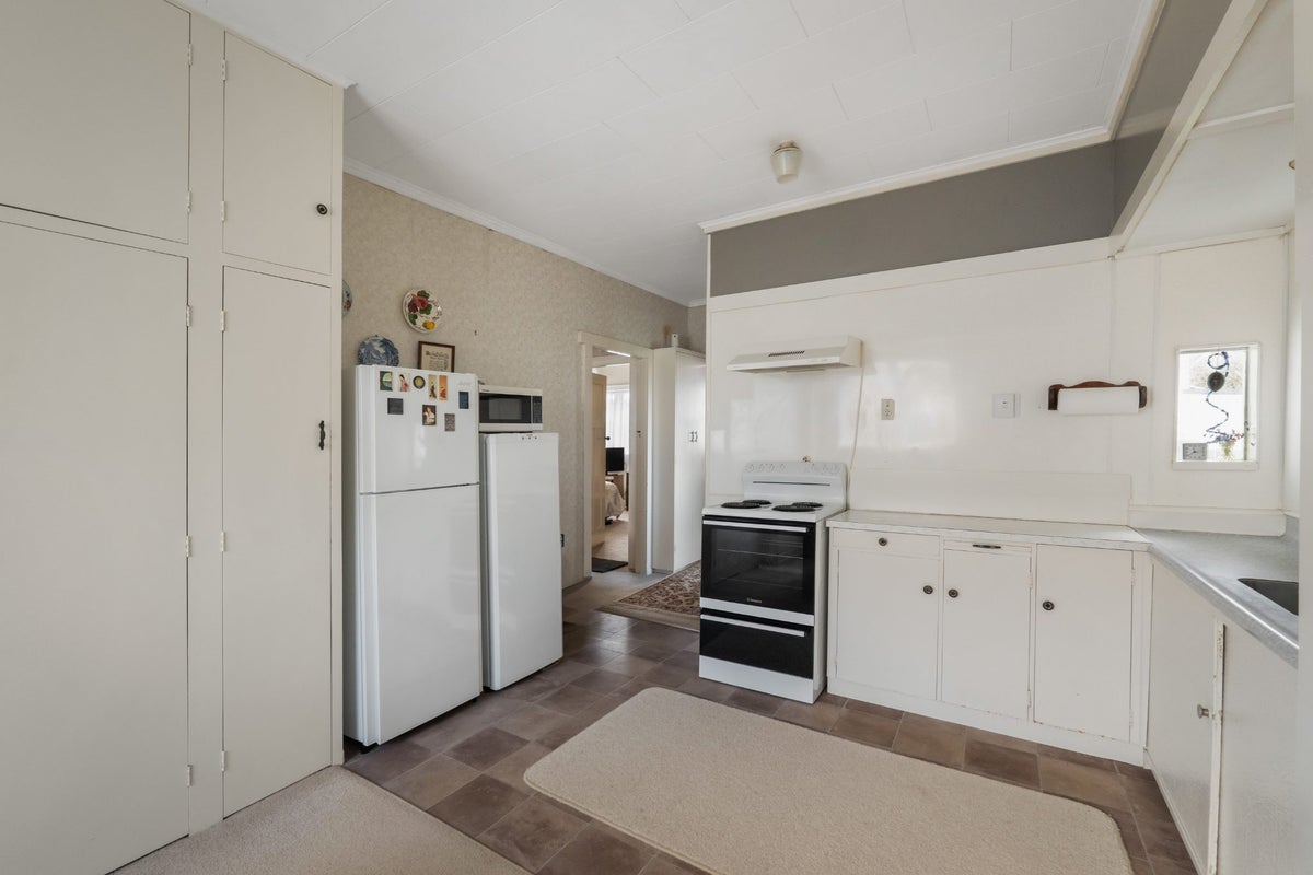 63 Willoughby Street, Paeroa, Paeroa - Carousel 2