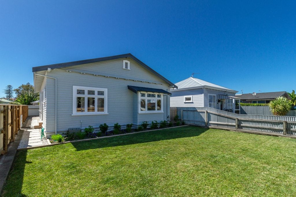 99 Nelson Crescent, Napier South, Napier - Carousel 1