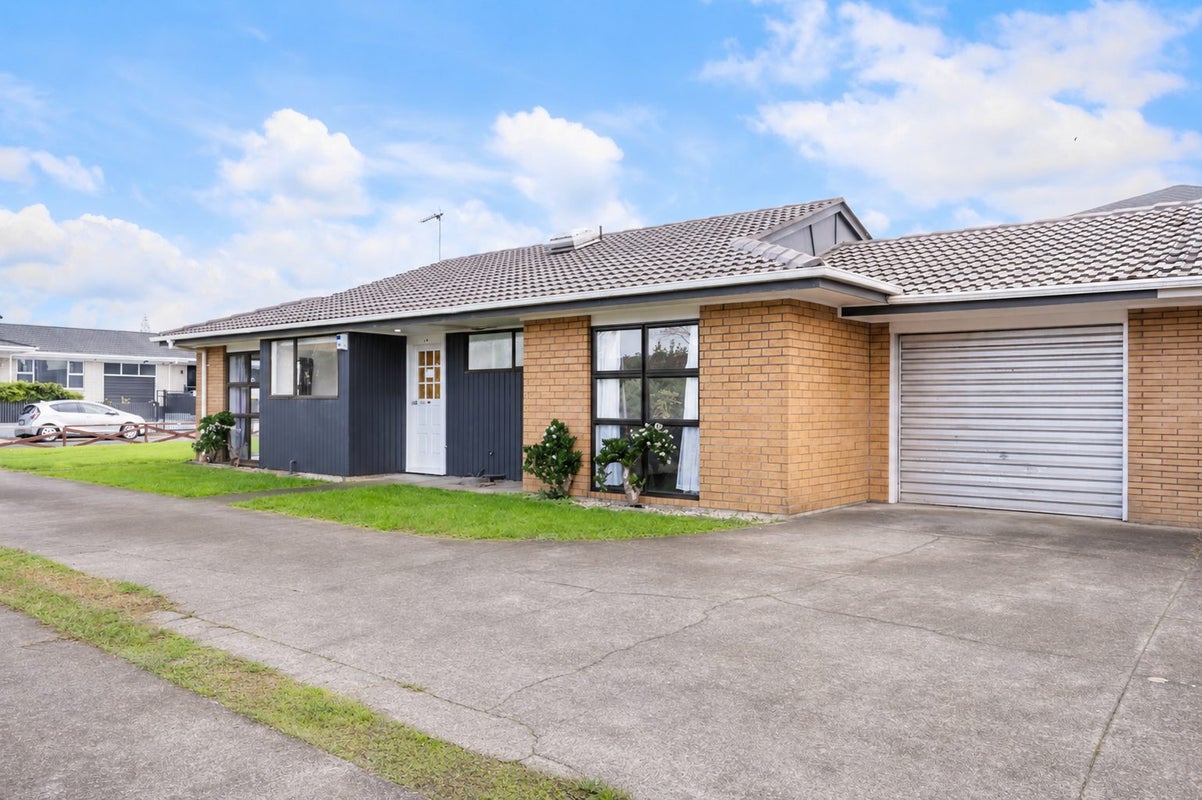 1/4 Warwick Avenue, Papatoetoe, Auckland - Carousel 1