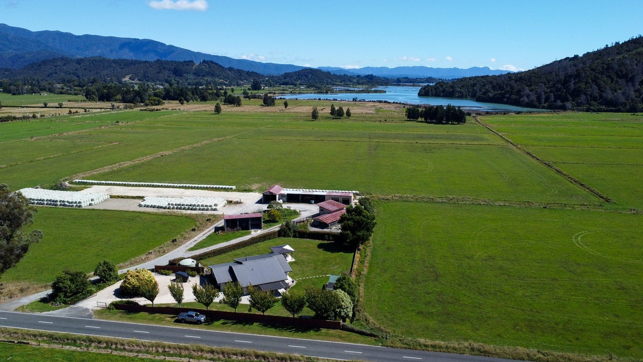 191 Rototai Road, Takaka - Carousel 14