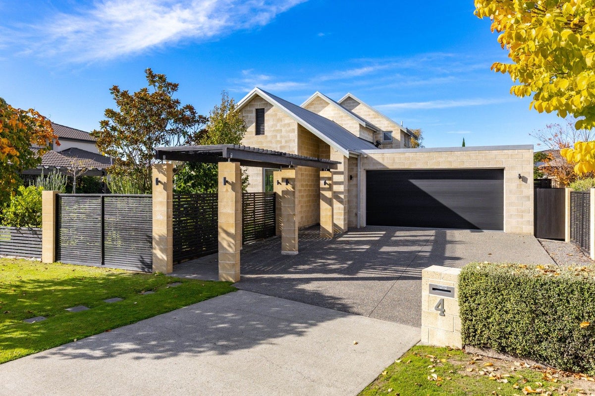 4 Stamford Lane, Springlands, Blenheim - Carousel 1