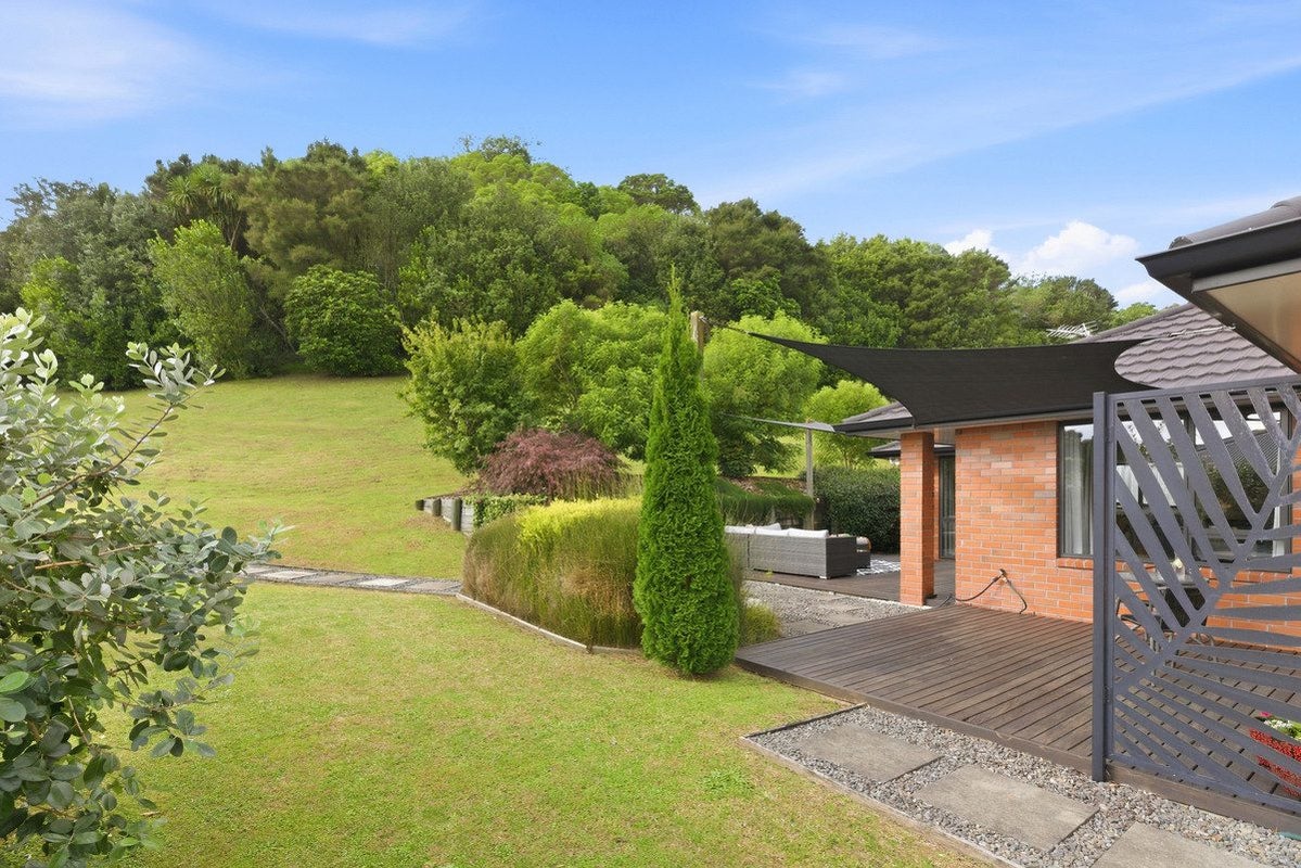 21 Bathurst Crescent, Pyes Pa, Tauranga - Carousel 2