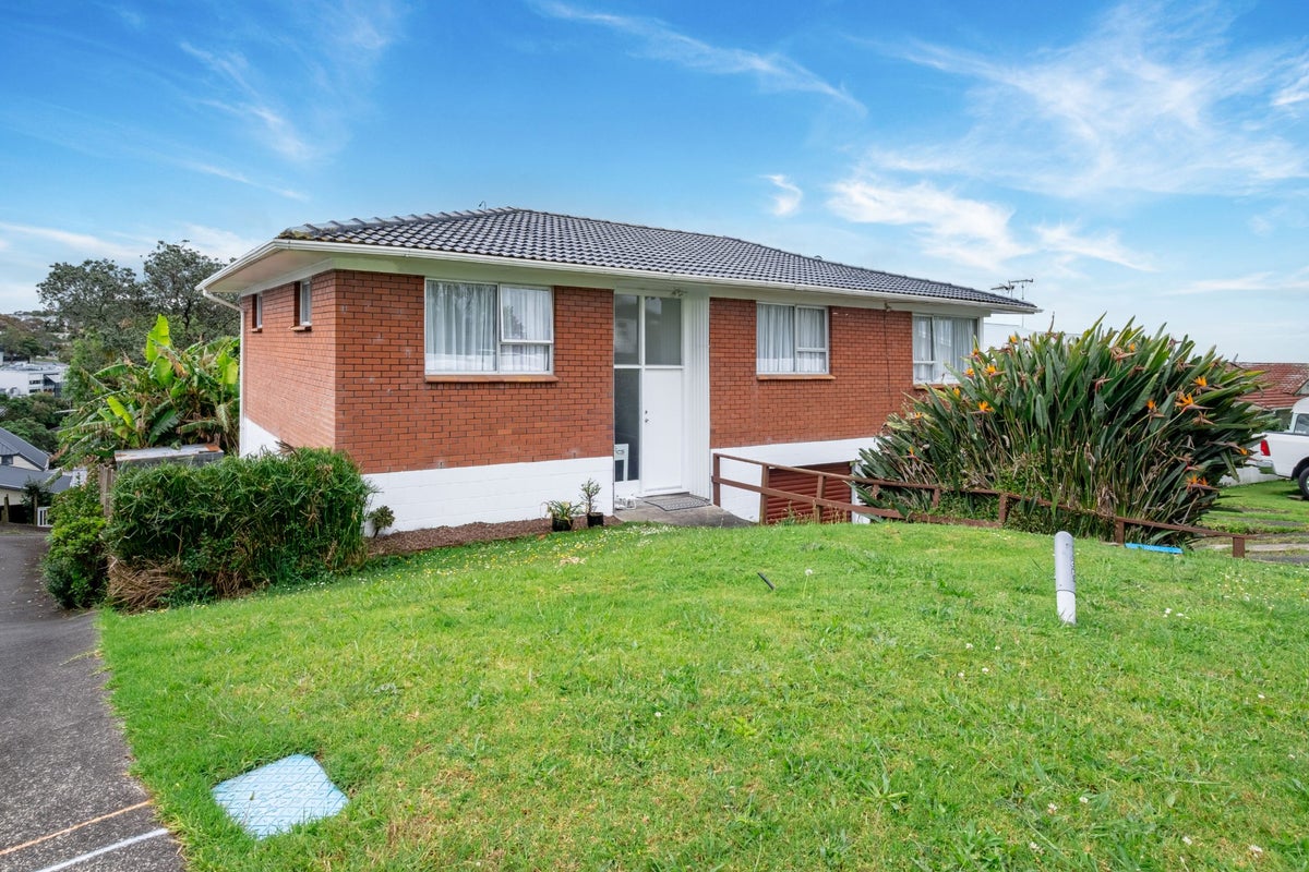 32 Marlborough Avenue, Glenfield, Auckland - Carousel 26