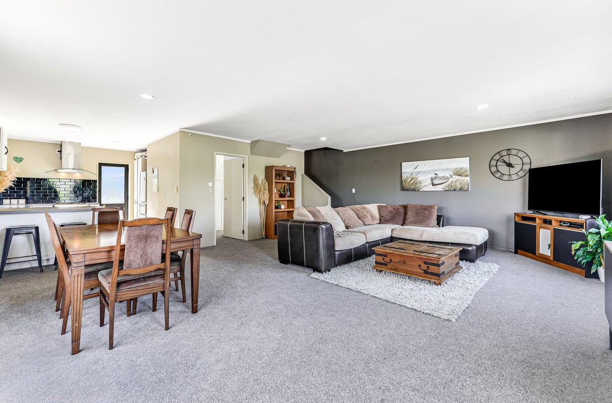 30 Banbury Crescent, Fairfield, Hamilton - Carousel 1