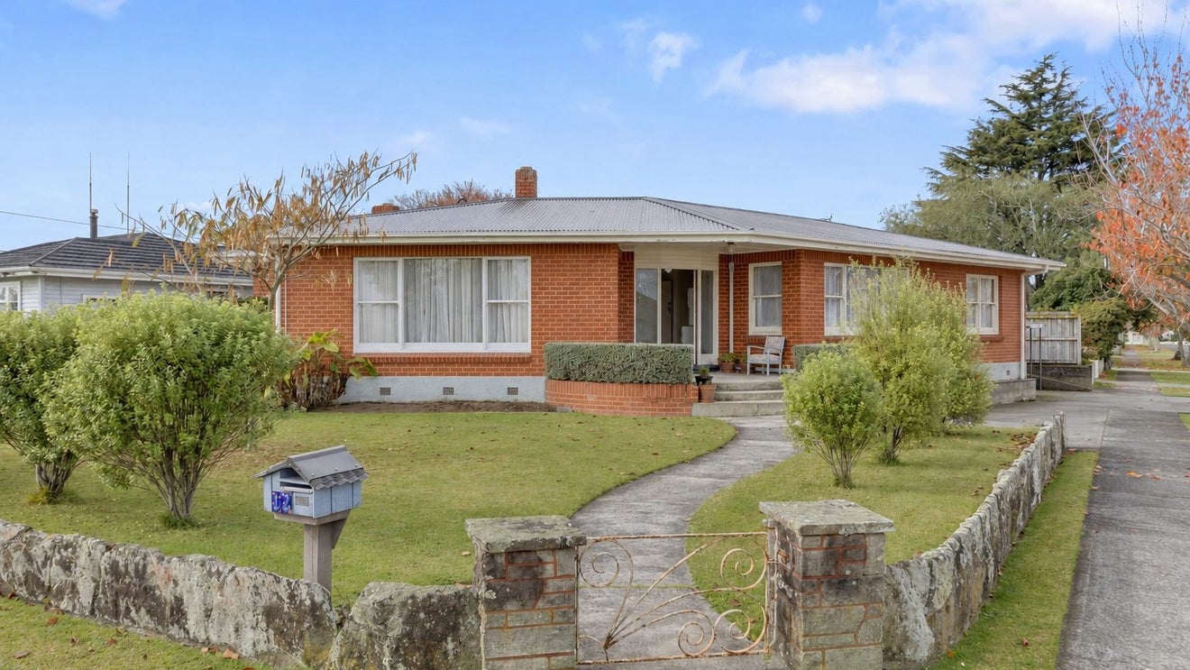 12 Western Street, Matamata, Matamata - Carousel 1