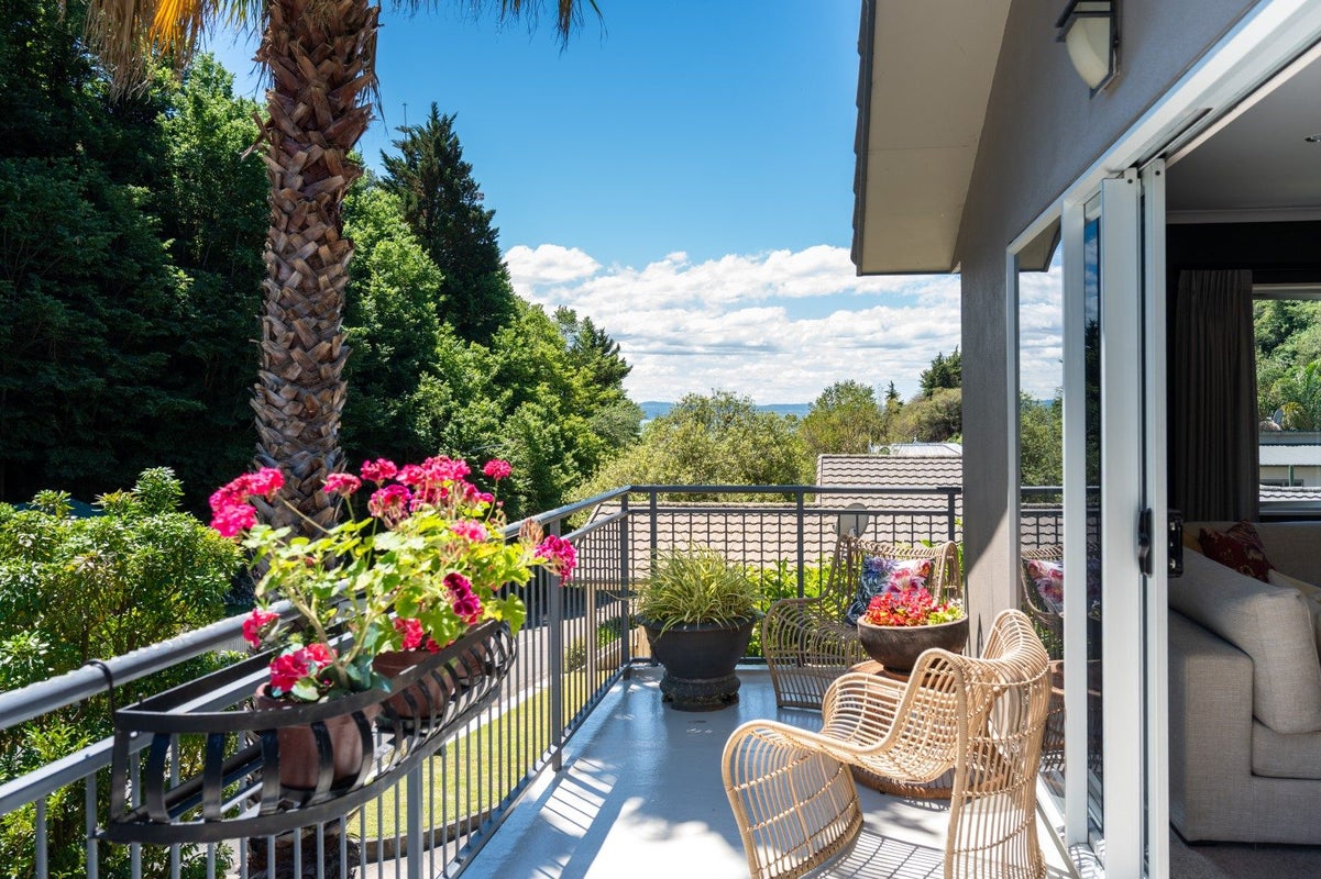 151 Milton Road, Bluff Hill, Napier - Carousel 1