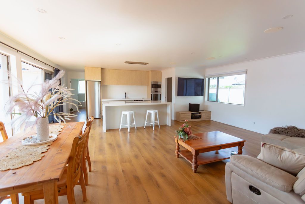 13 Halifax Drive, Waipu, Waipu - Carousel 1