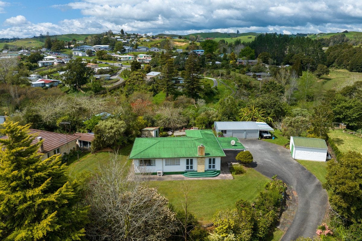 8 Neumann Street, Kawakawa, Kawakawa - Carousel 2