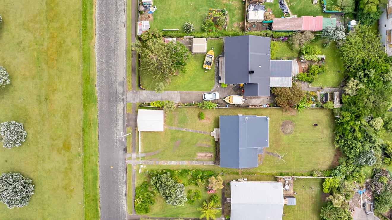 4 Middlesex Street, Patea - Carousel 32