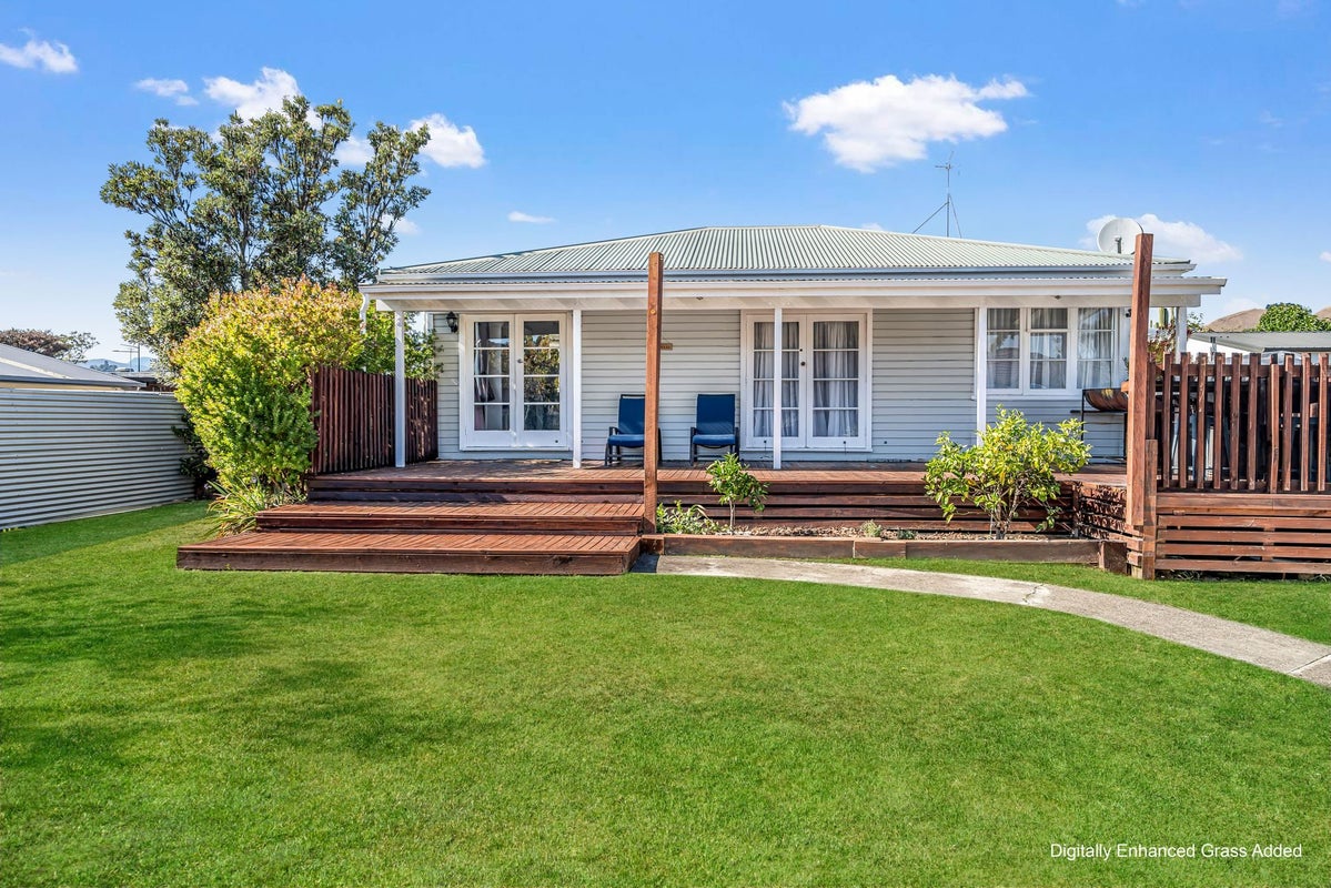 5 Charlotte Lane, Brightwater - Carousel 1