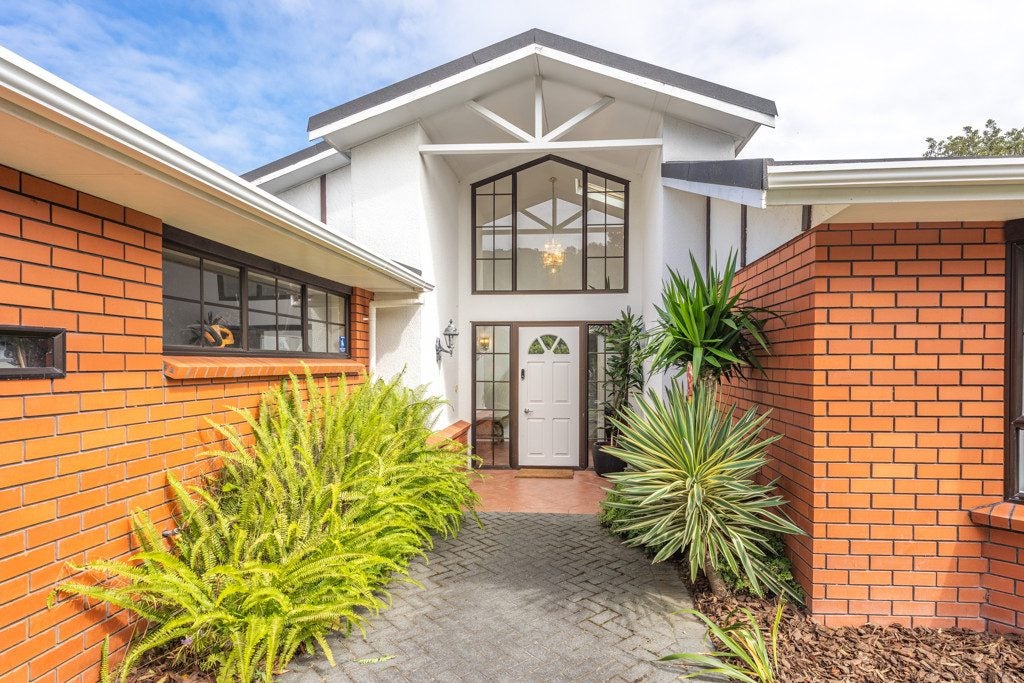 20 Awanui Drive, Waikanae, Waikanae - Carousel 2