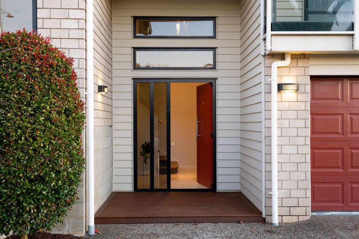 1 Moonlight Drive, Rototuna North, Hamilton - Carousel 2