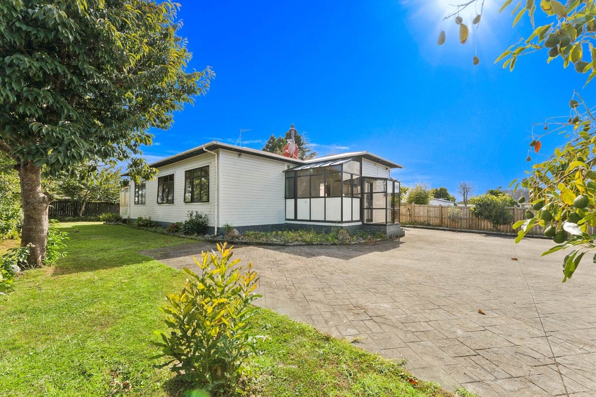 88 Weymouth Road, Manurewa, Auckland - Carousel 1