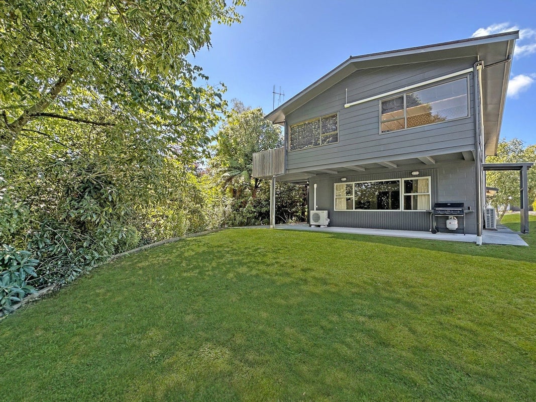 82 Marina Terrace, Kinloch, Kinloch - Carousel 2
