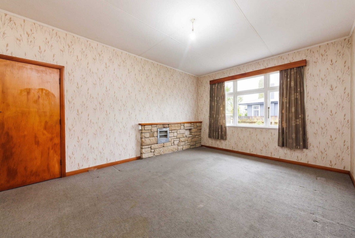 31 Knowles Street, Terrace End, Palmerston North - Carousel 2