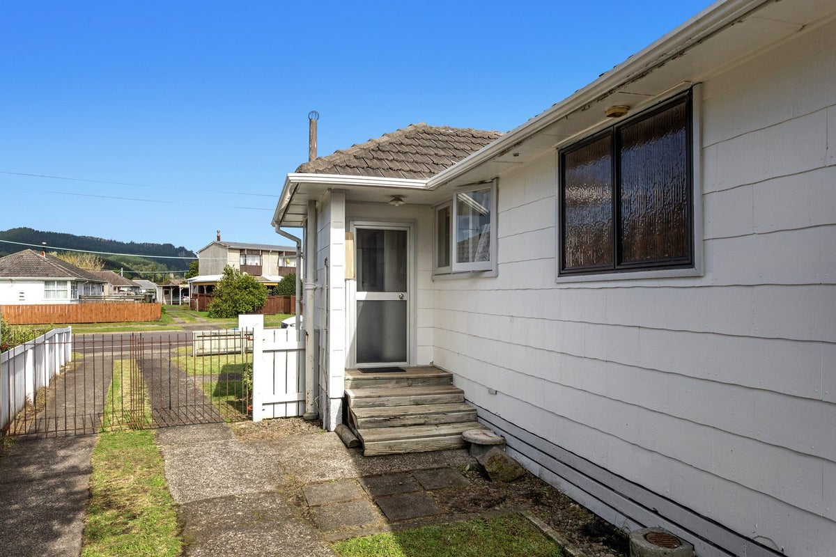 35 Onslow Street, Kawerau, Kawerau - Carousel 12