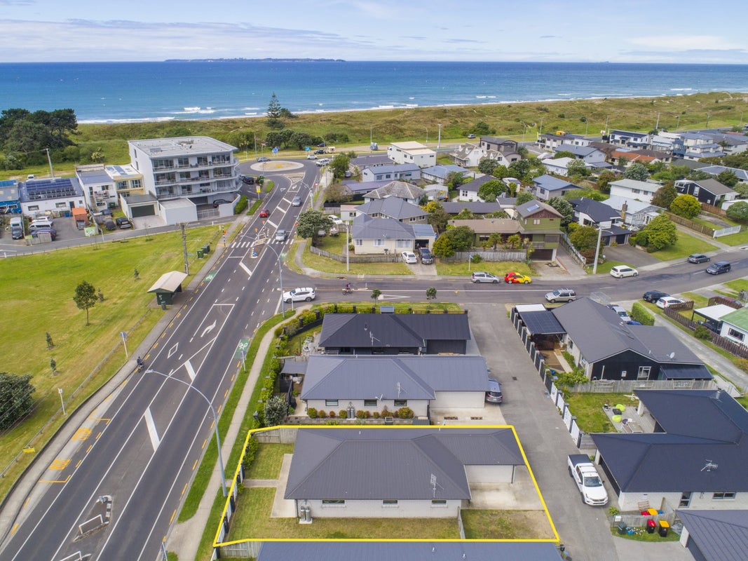 6 Pompallier Lane, Papamoa Beach, Papamoa - Carousel 1