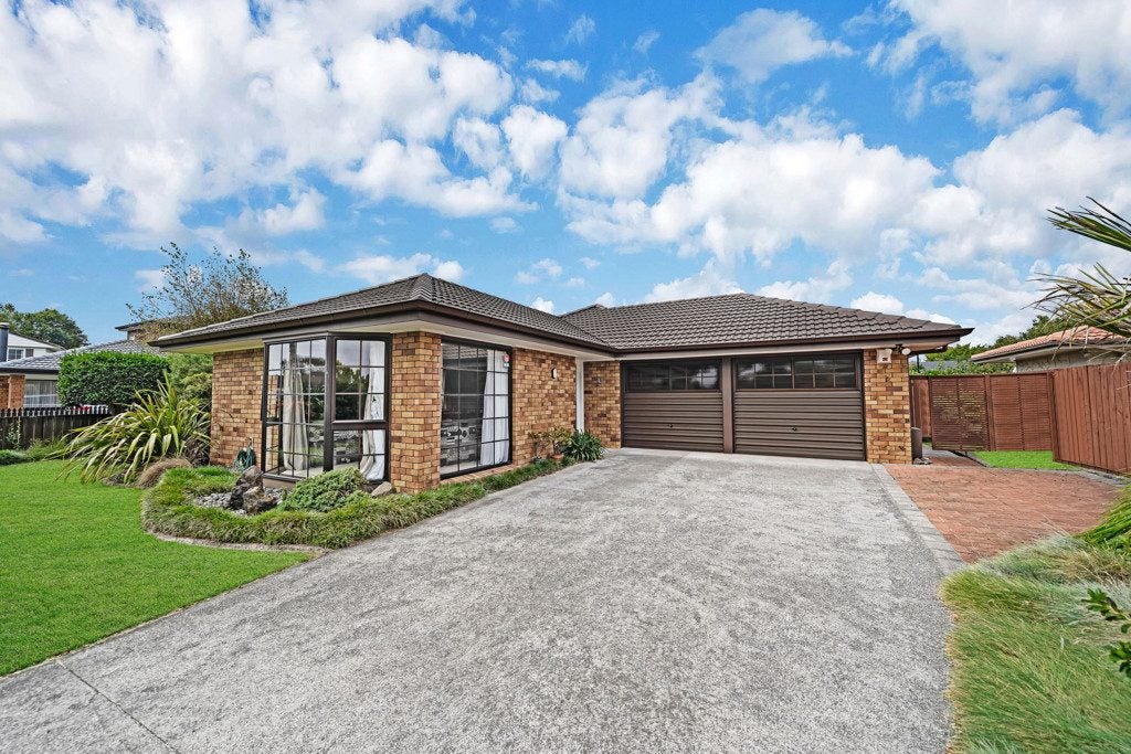 11 Jessika Place, Conifer Grove, Takanini - Carousel 2