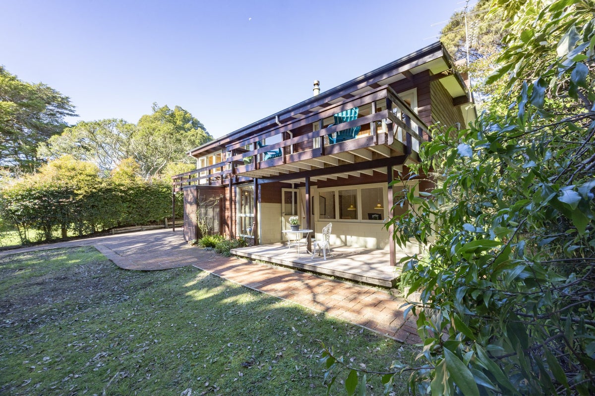 179 Victory Road, Laingholm, Auckland - Carousel 2