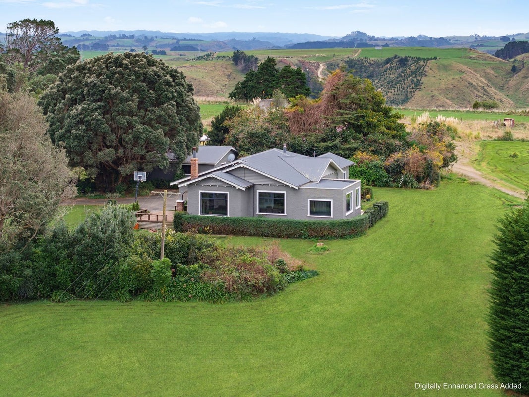 2505 State Highway 3, Waverley - Carousel 32