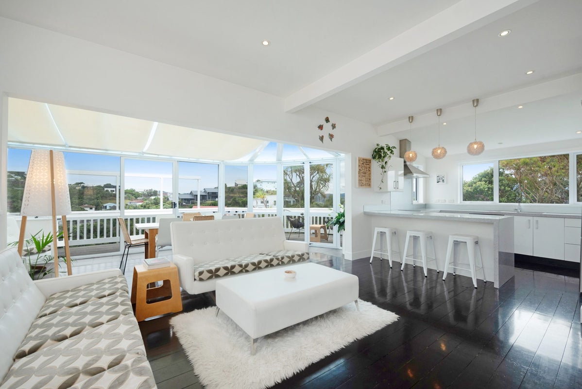 105 View Road, Houghton Bay, Wellington - Carousel 2